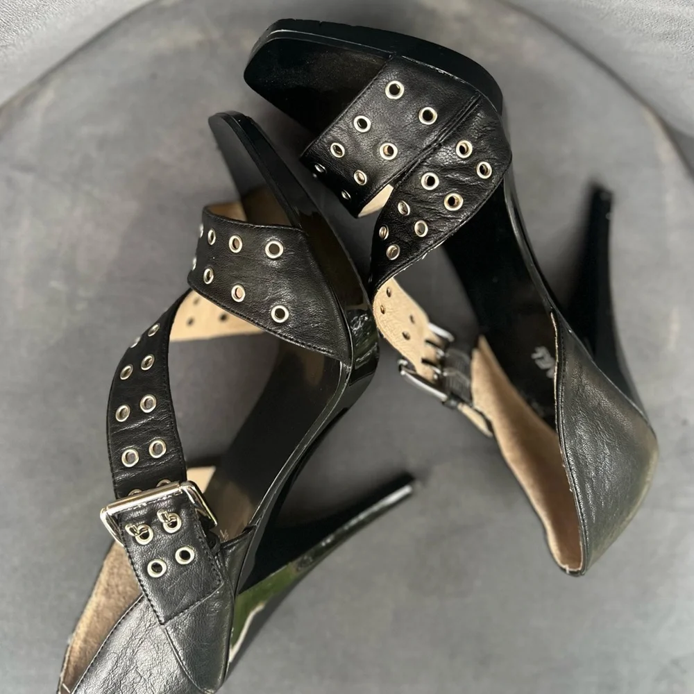 Leather black heel - Picture 5 of 7